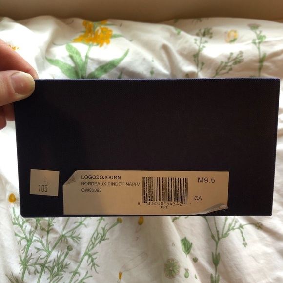 Stuart Weitzman Bordeaux Suede Chic Pump - Picture 7 of 8